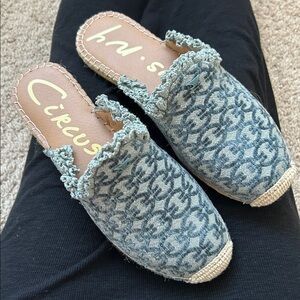 Circus by Sam Edelman flats. 7.5